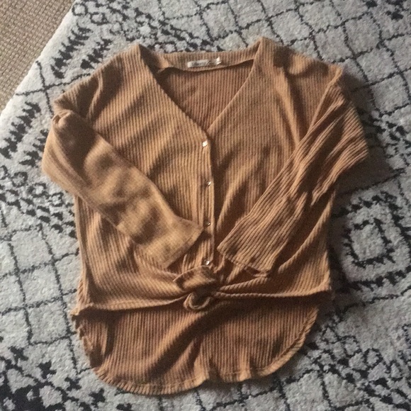 Button up tie front top - Picture 1 of 2